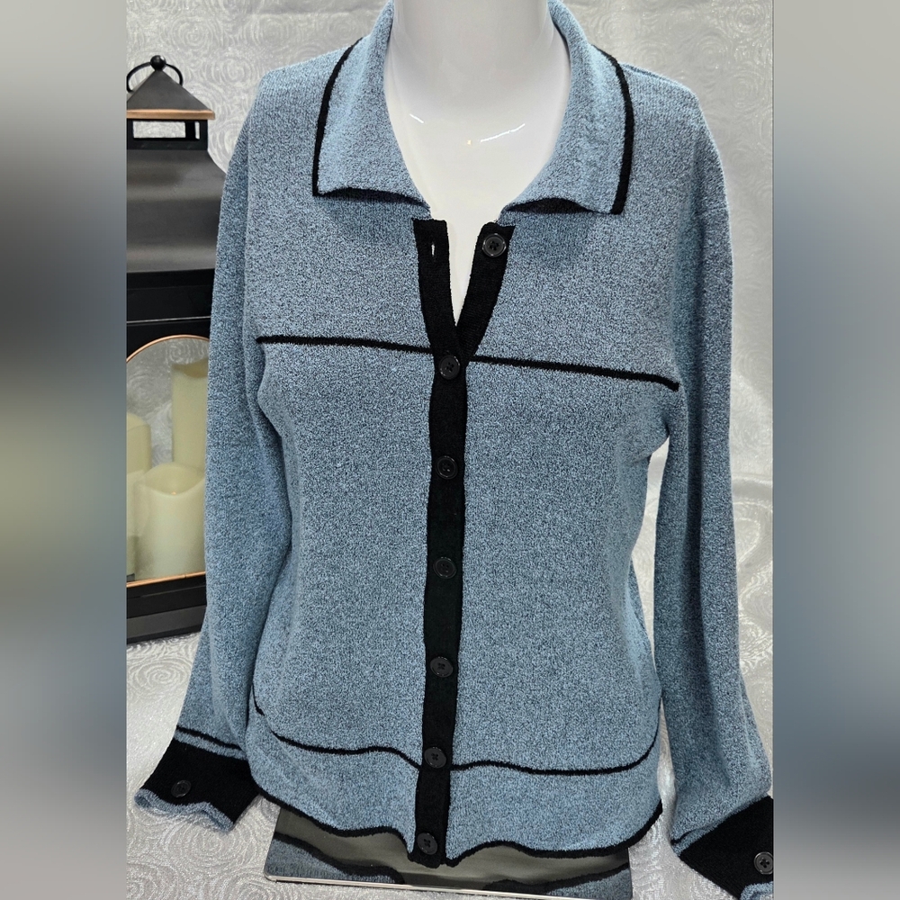 Vintage: Women's Blue "Lindor Petite" Button-Up Sweater